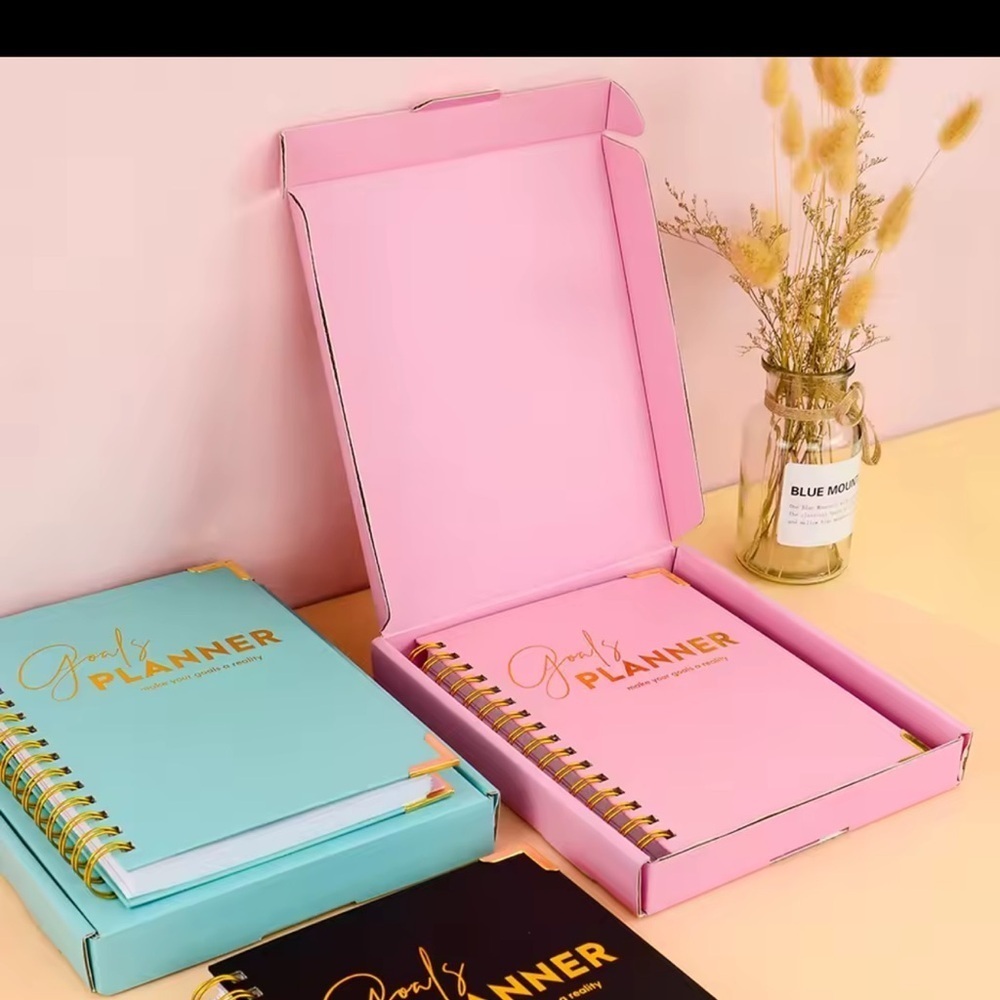 Pink Goals Planner - Picture 3 of 4